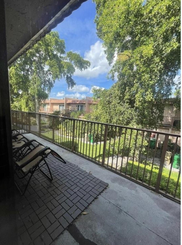 42 Madrid Lane - Photo 4