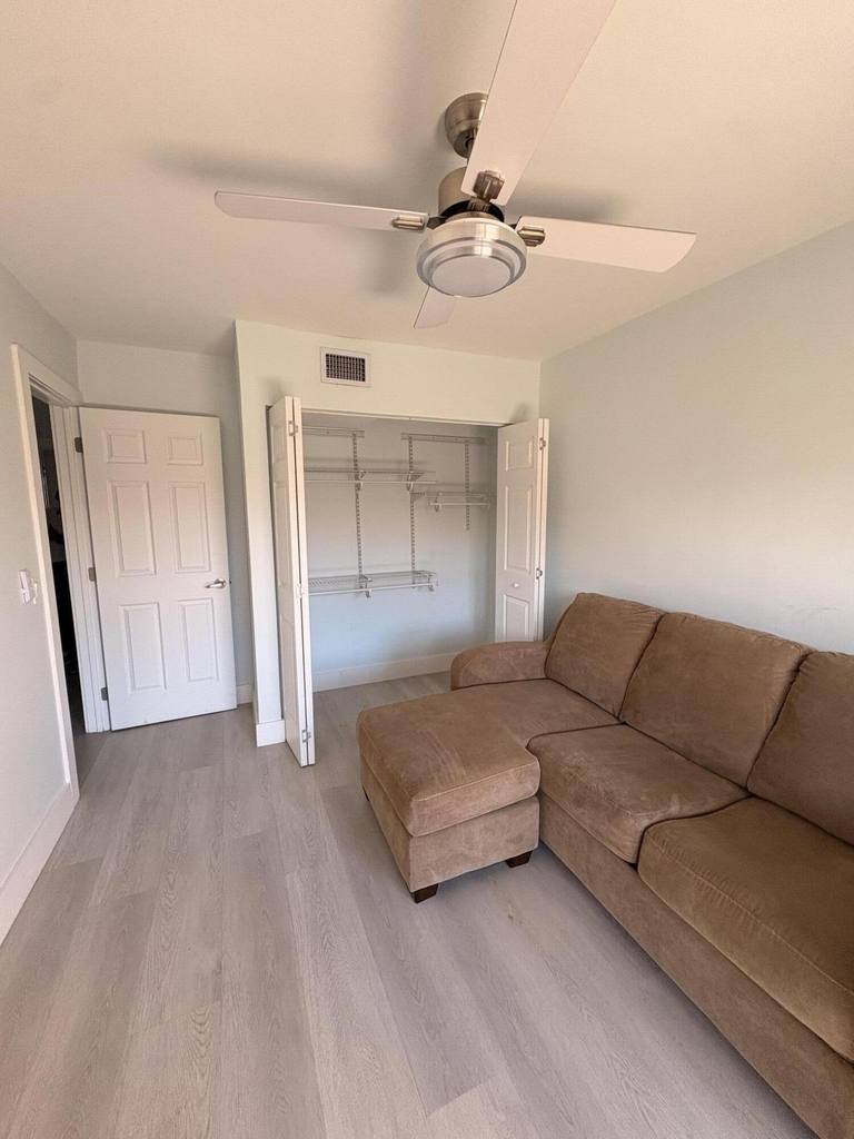 42 Madrid Lane - Photo 13