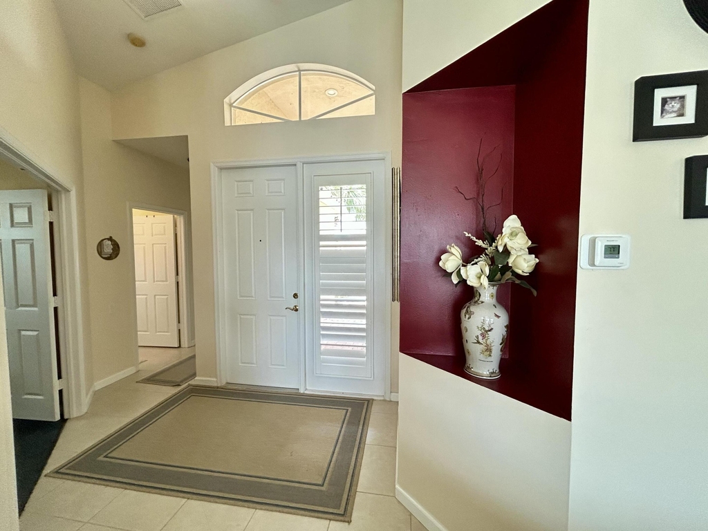 360 Nw Shoreline Circle - Photo 1