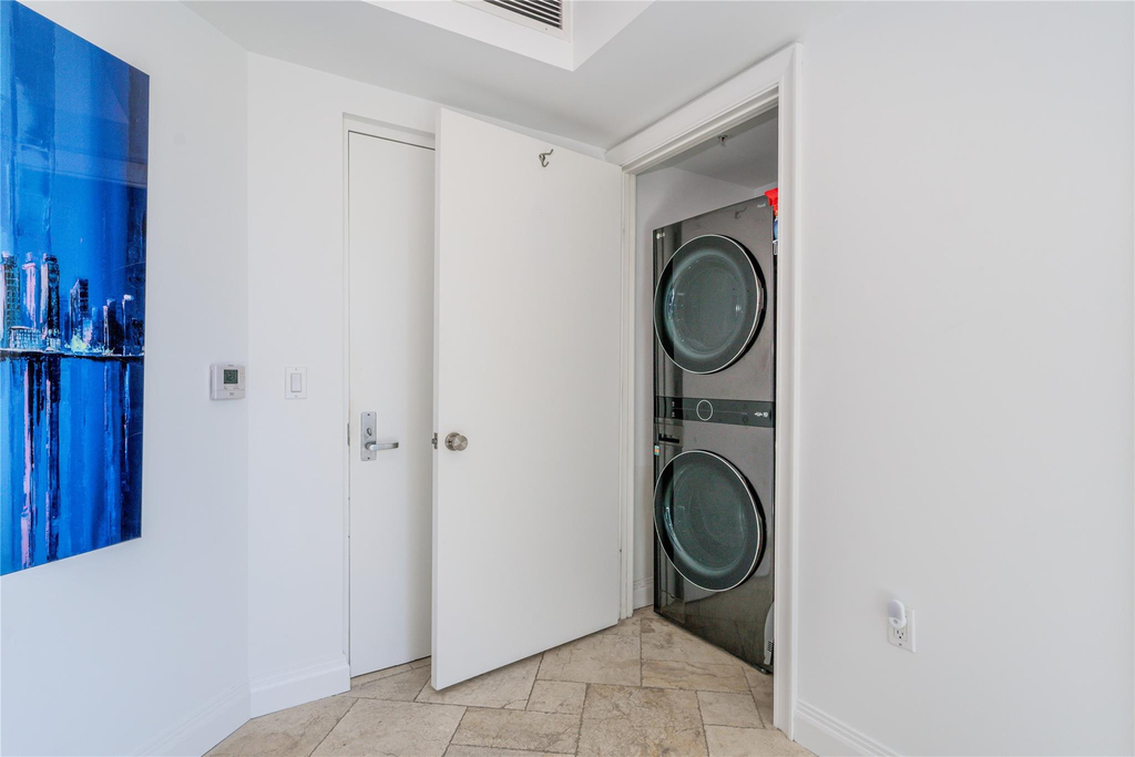 333 Las Olas Way - Photo 19