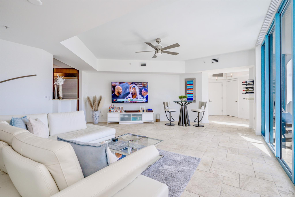 333 Las Olas Way - Photo 6