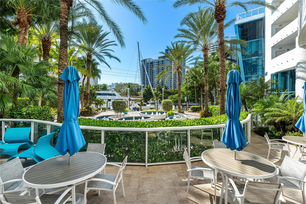 333 Las Olas Way - Photo 40