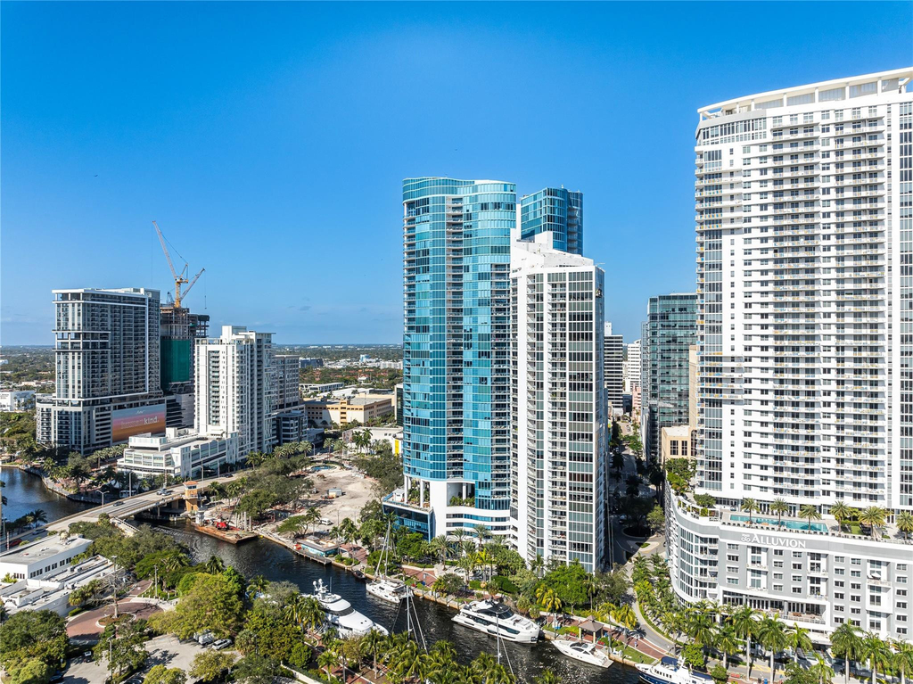 333 Las Olas Way - Photo 46