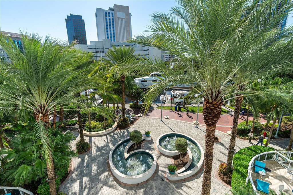 333 Las Olas Way - Photo 10