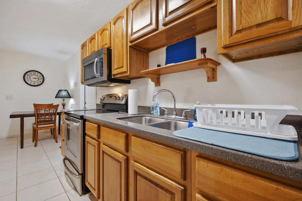 1718 Ridge Road - Photo 4
