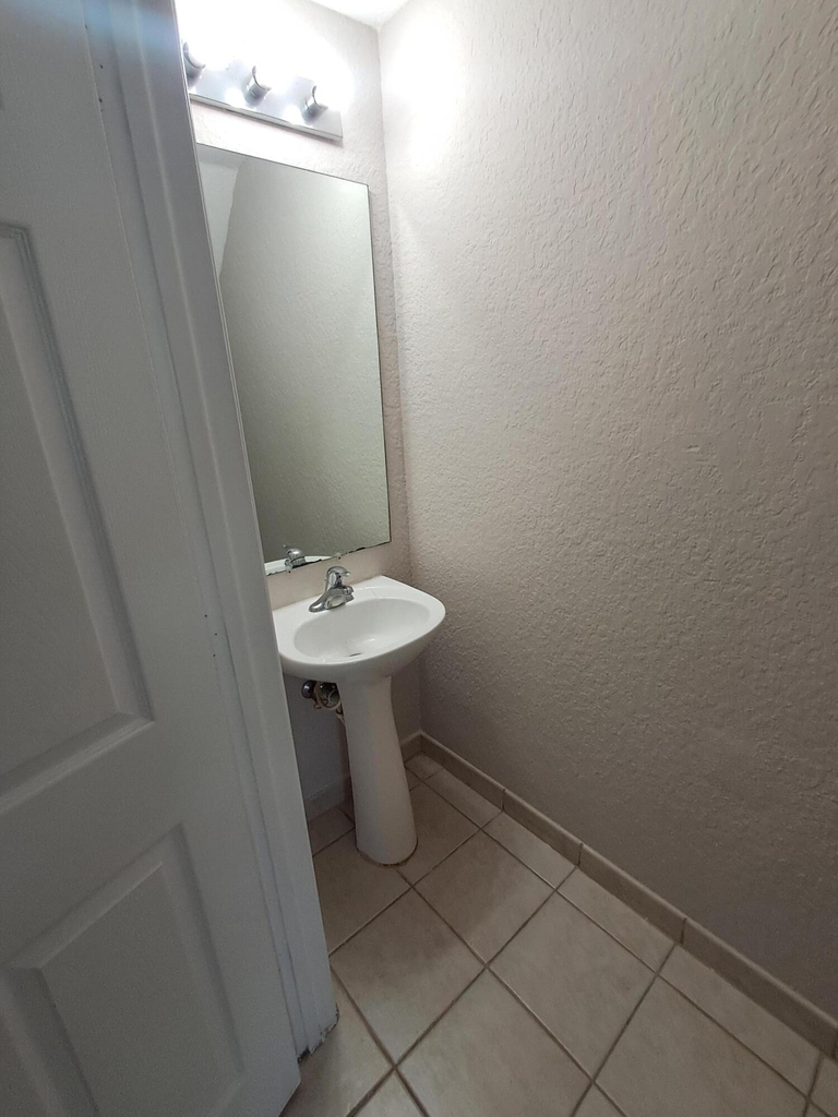 4219 Napoli Lake Drive - Photo 3