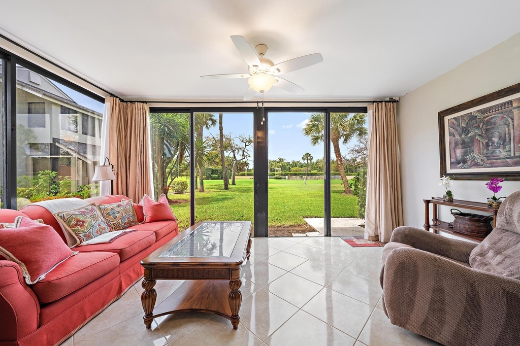803 Clubhouse Circle - Photo 12