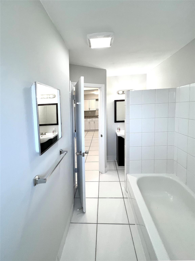 121 Sw 15th Street - Photo 8
