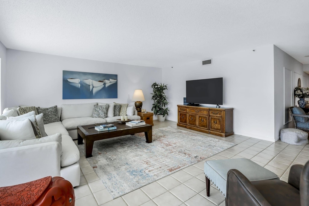 4301 N Ocean Boulevard - Photo 4