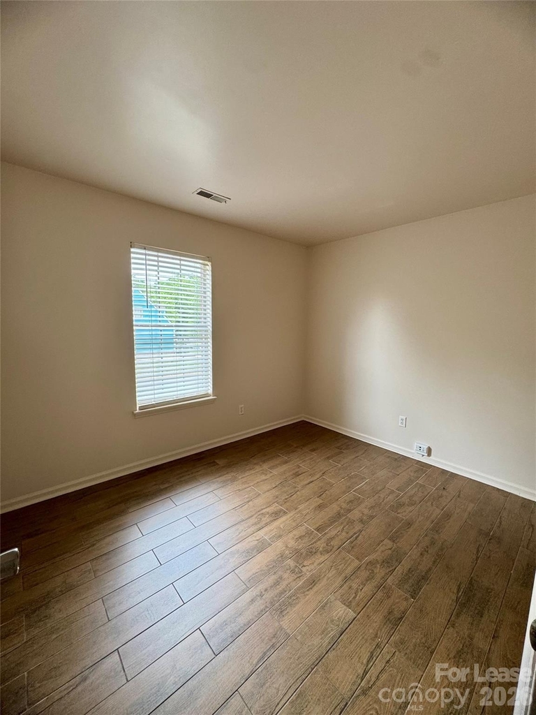 3407 Braewick Place - Photo 11
