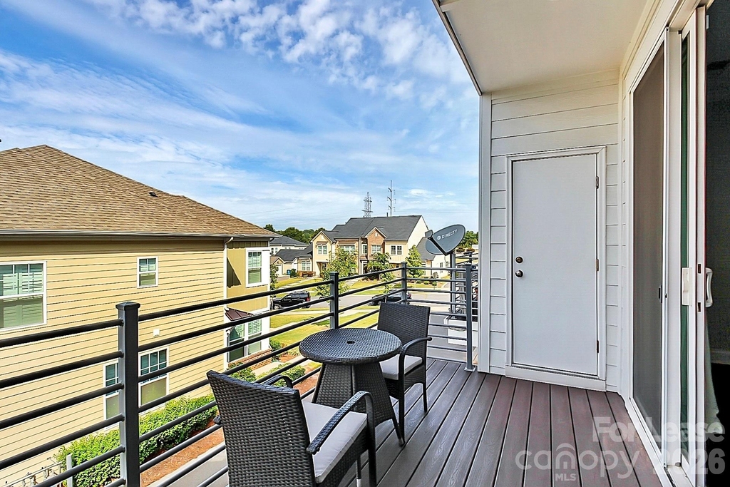 2609 Statesville Avenue - Photo 4