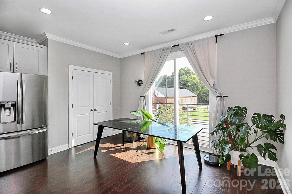 2609 Statesville Avenue - Photo 3