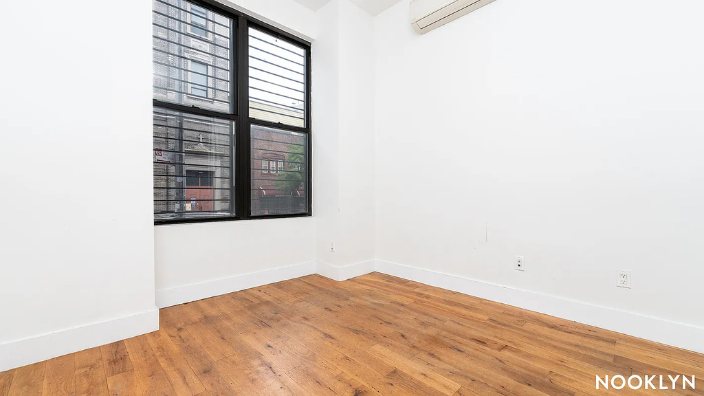 184 Suydam Street - Photo 11