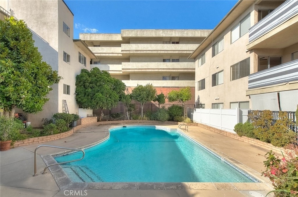 608 N Taylor Avenue - Photo 13