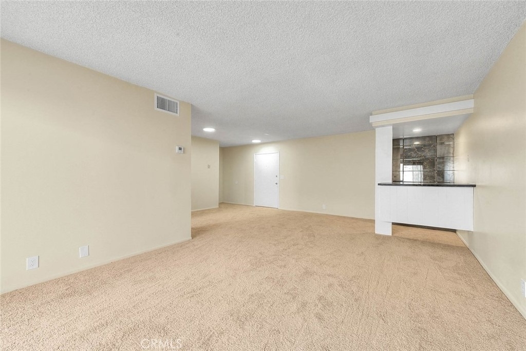 608 N Taylor Avenue - Photo 3