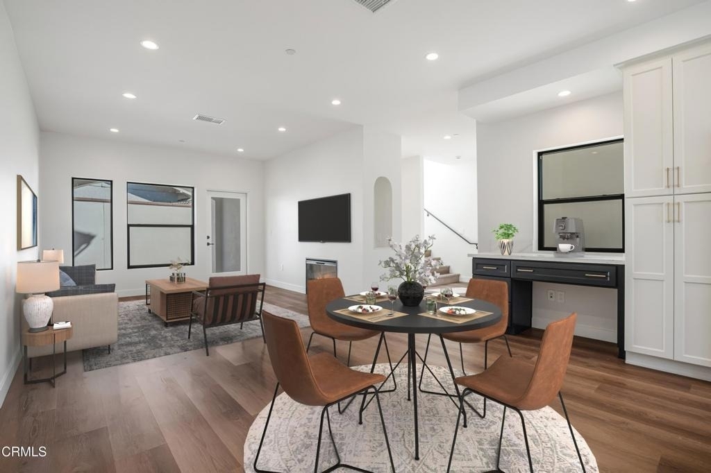 136 N Oakview Drive - Photo 8