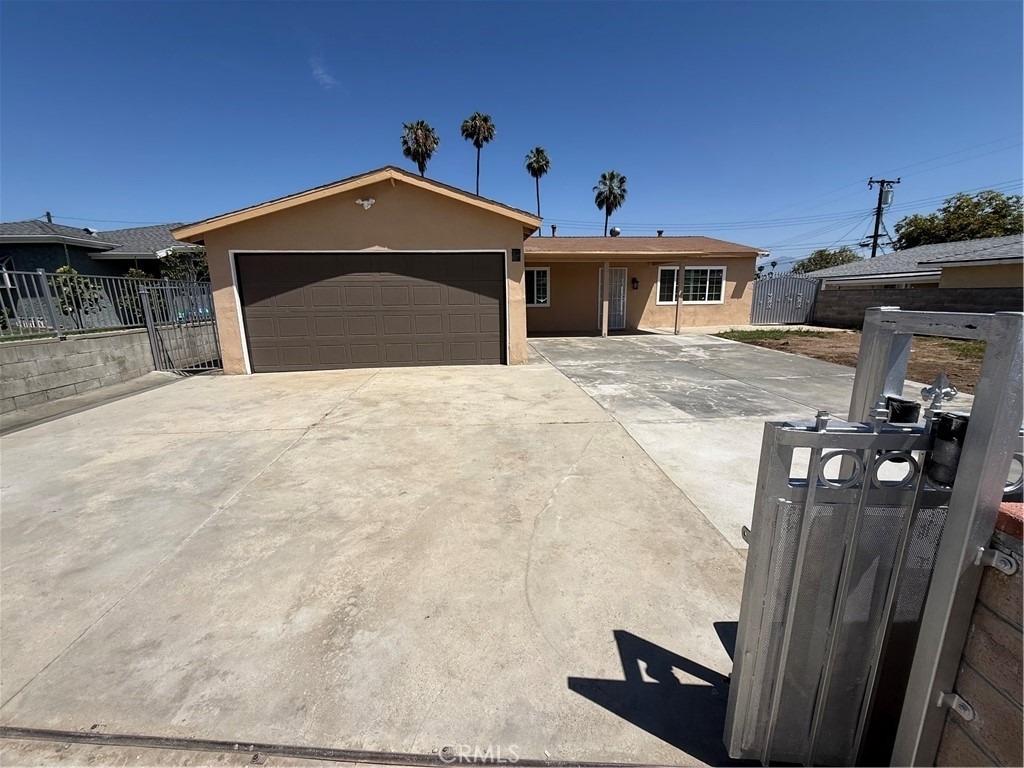 19231 Tranbarger Street - Photo 0