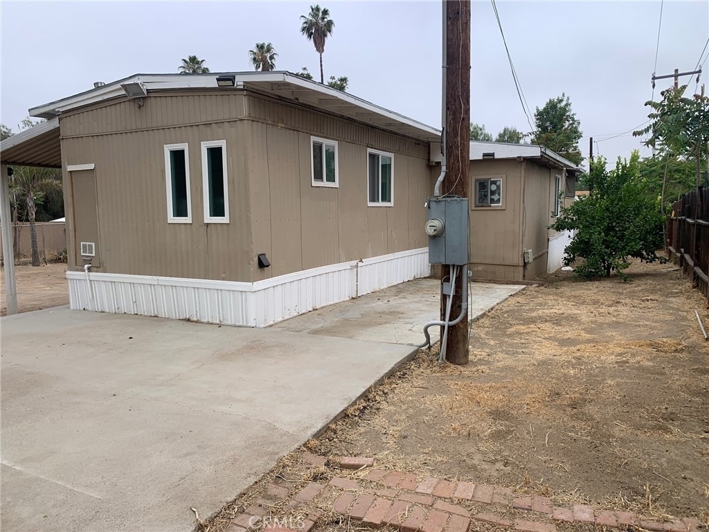 25806 Creag Avenue - Photo 2