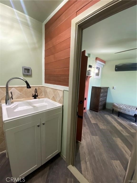 631 Benson Way - Photo 18