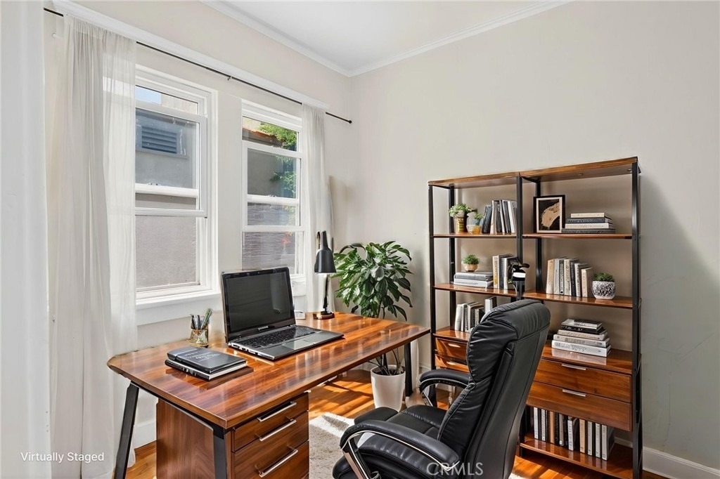1145 N Genesee - Photo 7