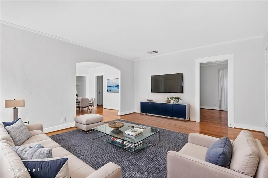 1145 N Genesee - Photo 1