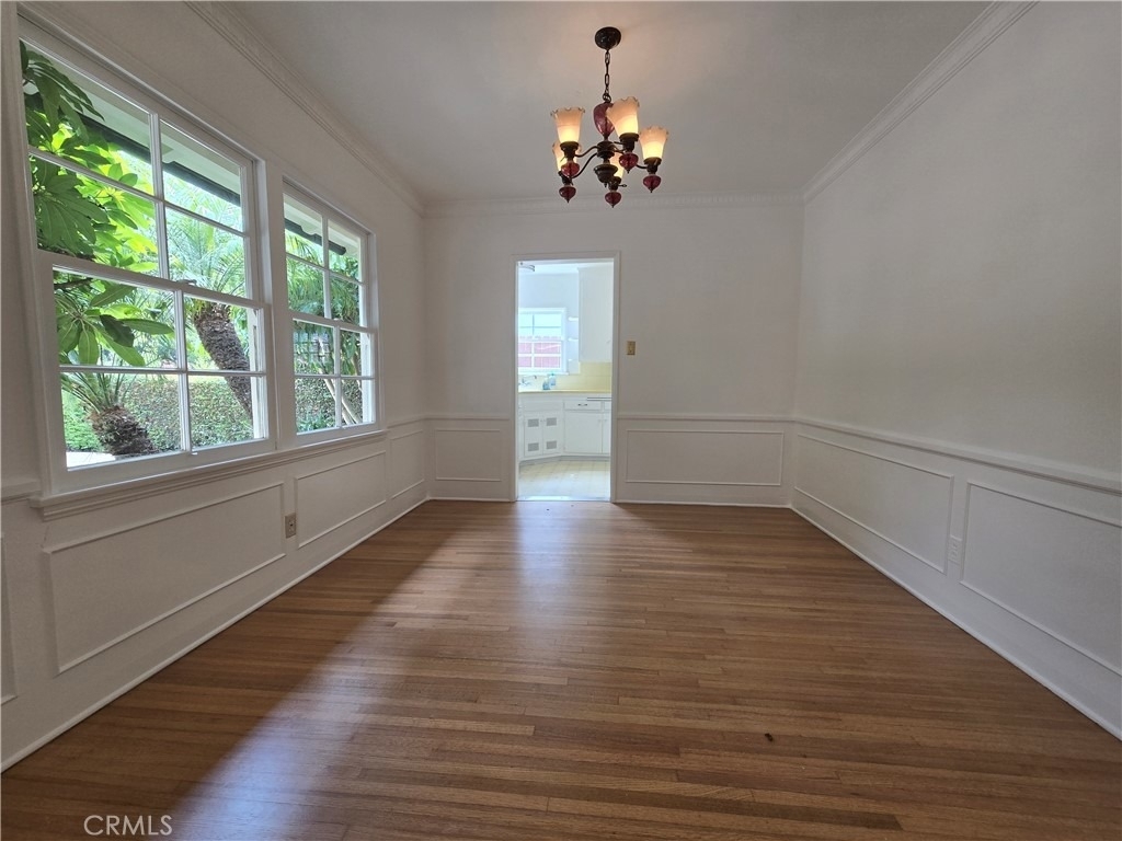 240 Euclid - Photo 9