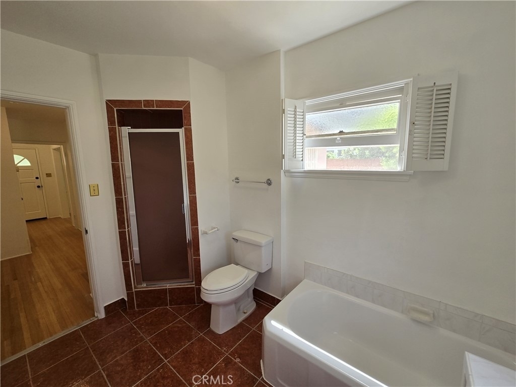 240 Euclid - Photo 22