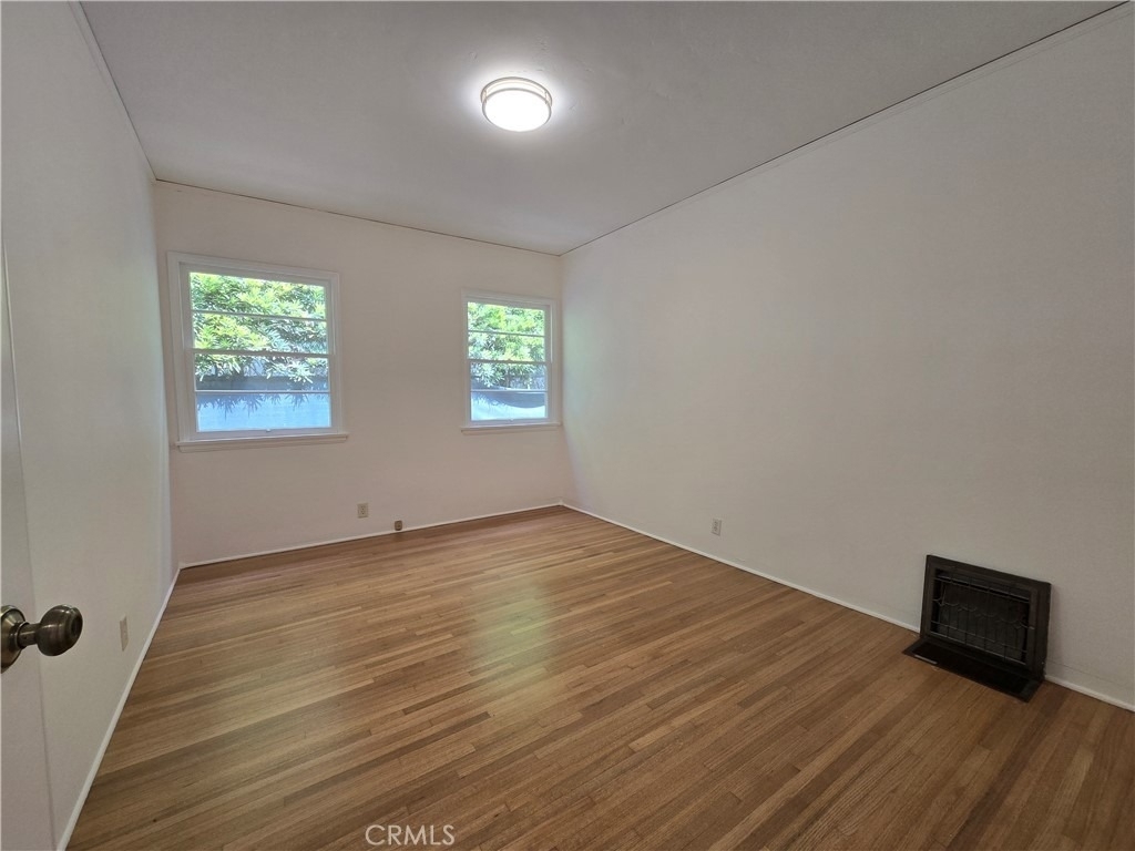 240 Euclid - Photo 16