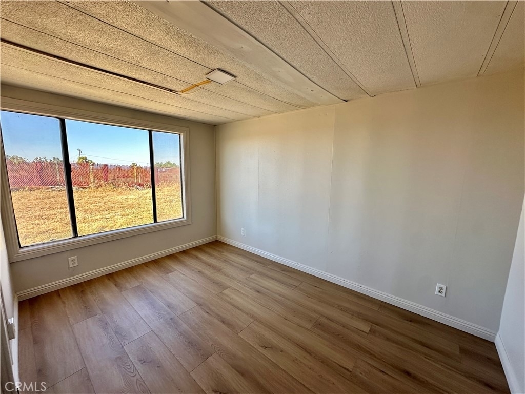 11550 White - Photo 6