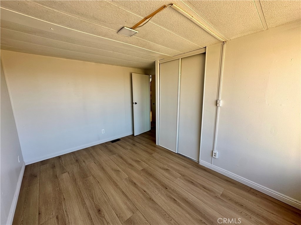 11550 White - Photo 7