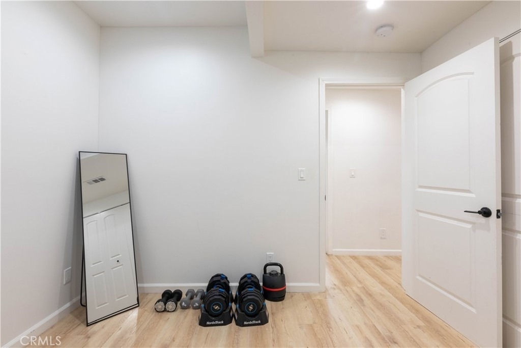 6029 Eleanor - Photo 25