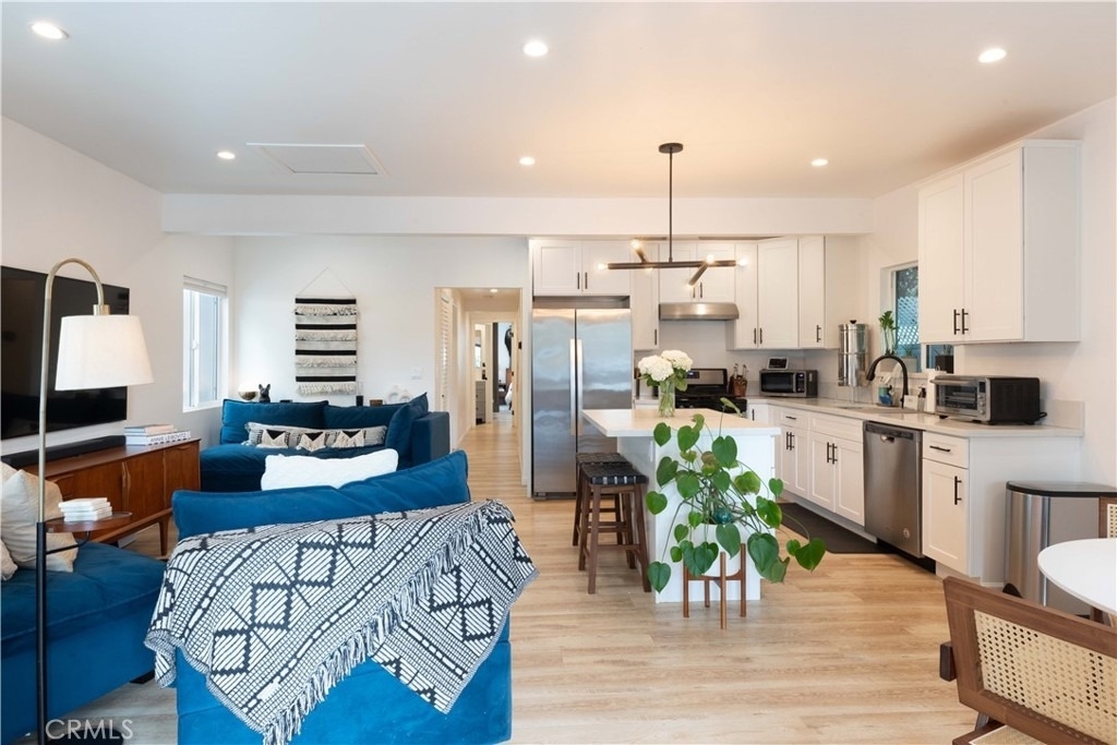 6029 Eleanor - Photo 15
