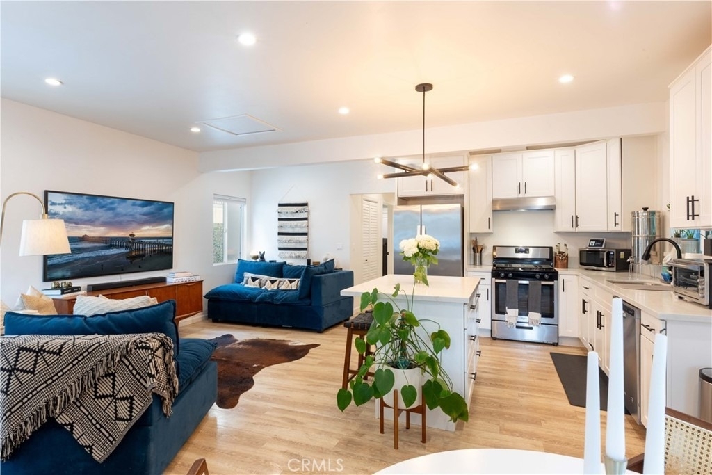 6029 Eleanor - Photo 19
