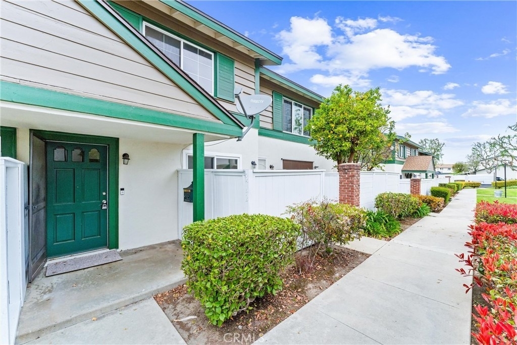 8242 Henderson Green - Photo 1