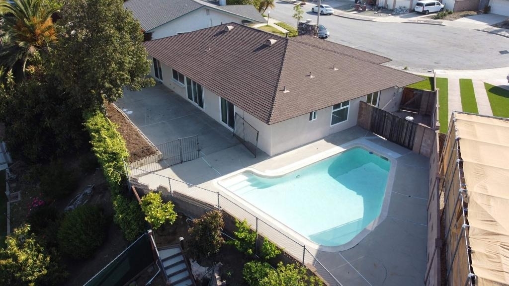 80 Lucas Ct - Photo 1