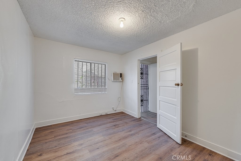 220 E Vernon - Photo 7