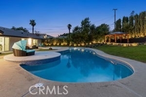 211 Deborah Court - Photo 10