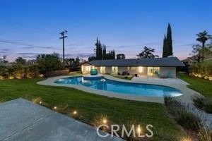 211 Deborah Court - Photo 12
