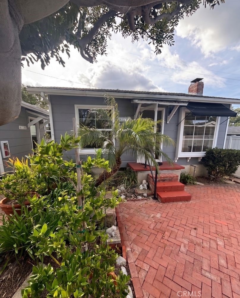417 Poplar - Photo 0