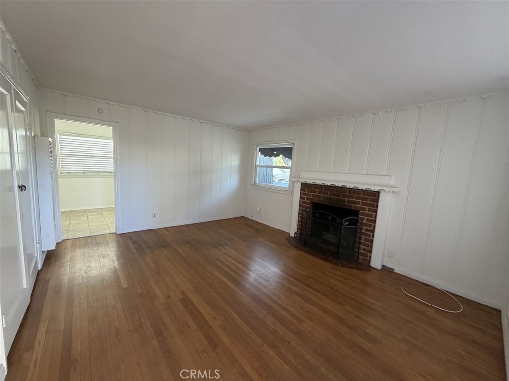 417 Poplar - Photo 1