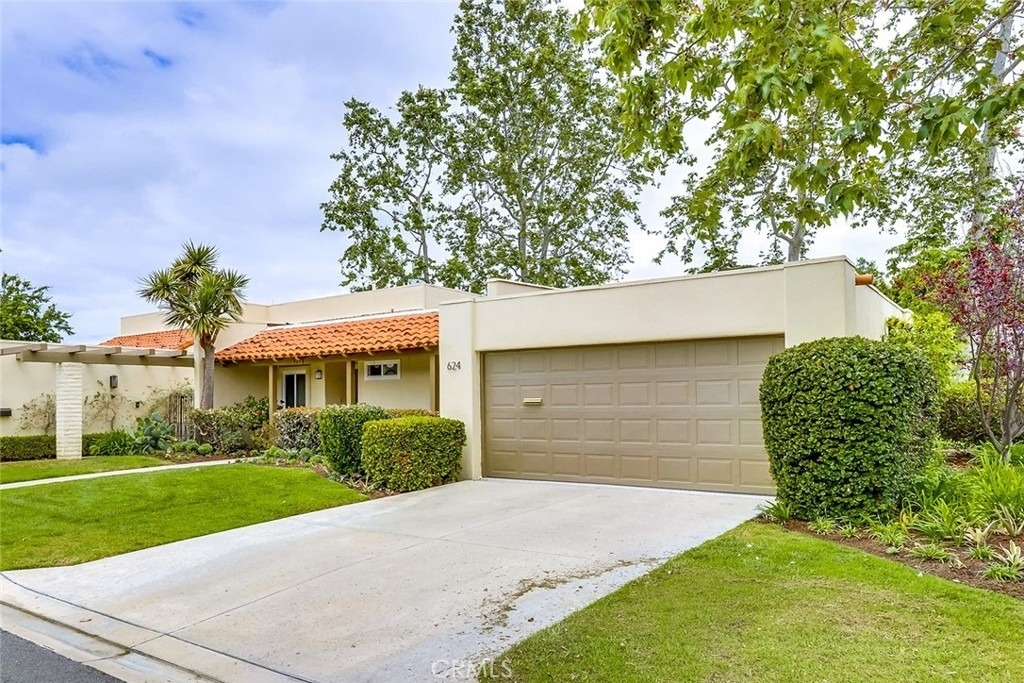 624 Hilvanar - Photo 1