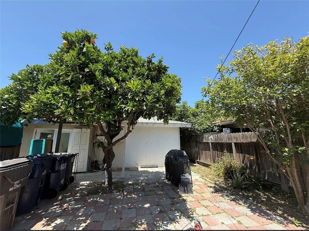 8402 Slater - Photo 9