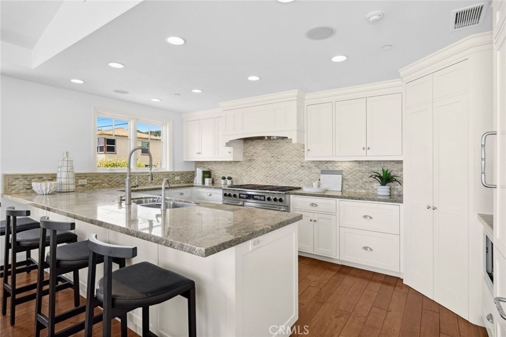 111 Brooks Street - Photo 13