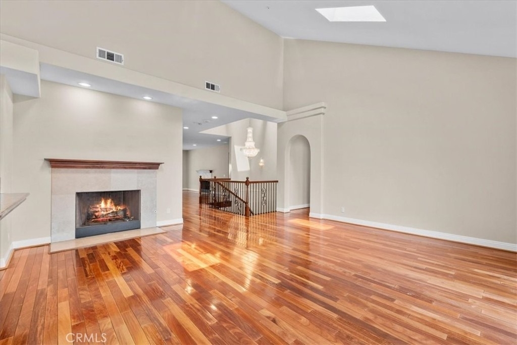 540 W 25th - Photo 9
