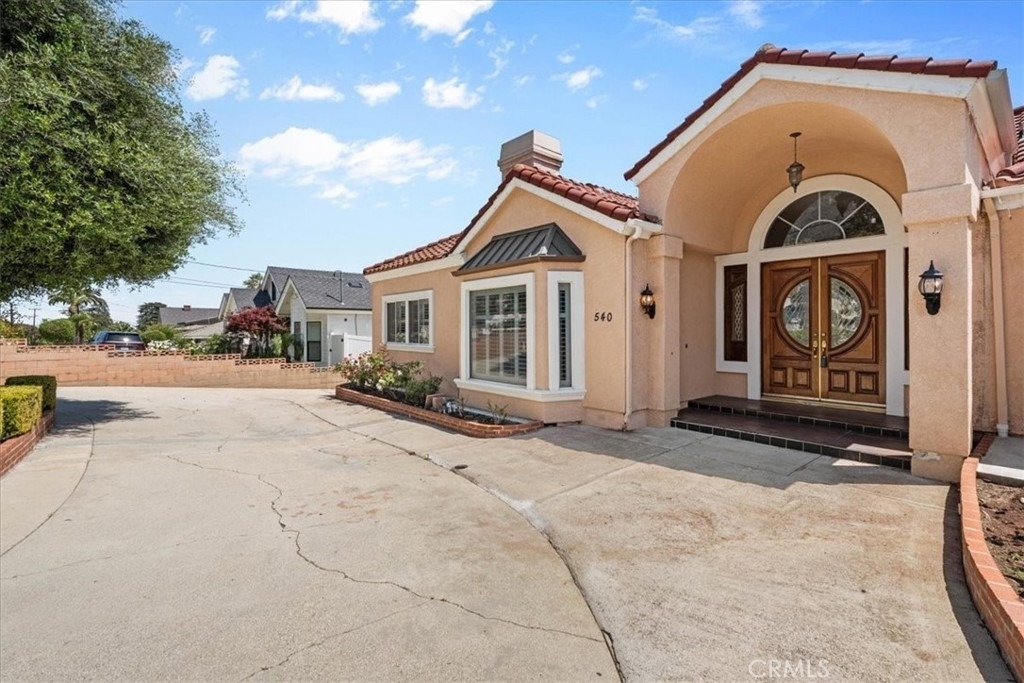 540 W 25th - Photo 0