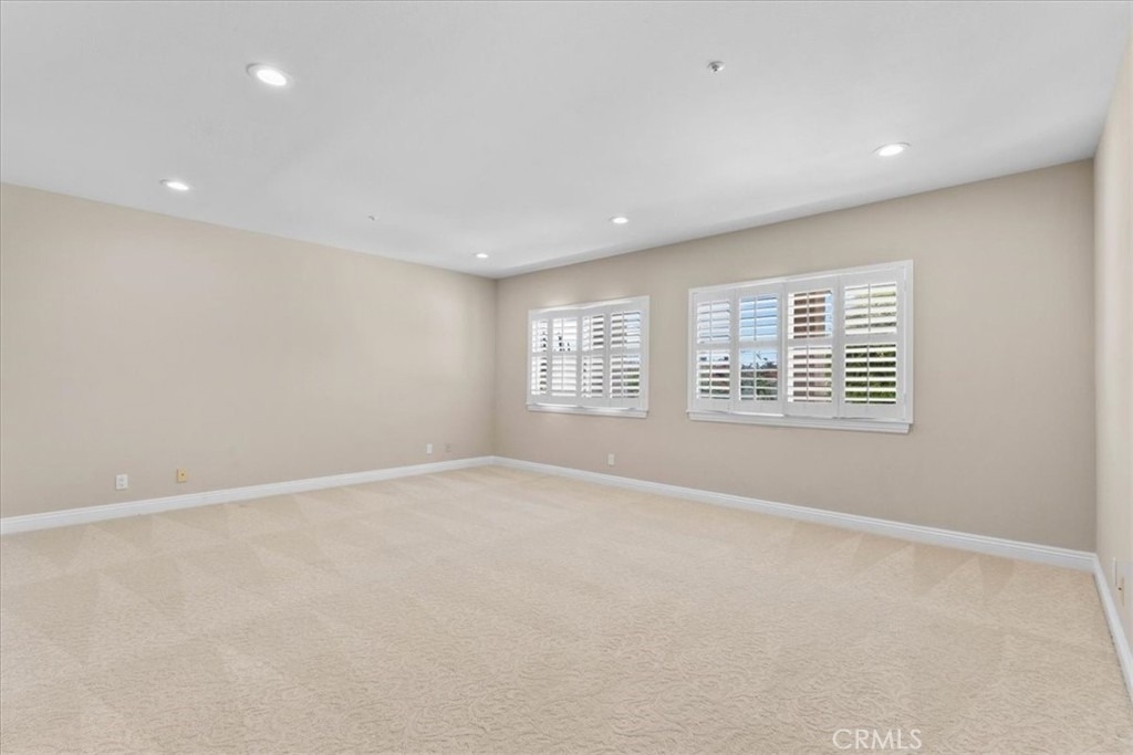 540 W 25th - Photo 29