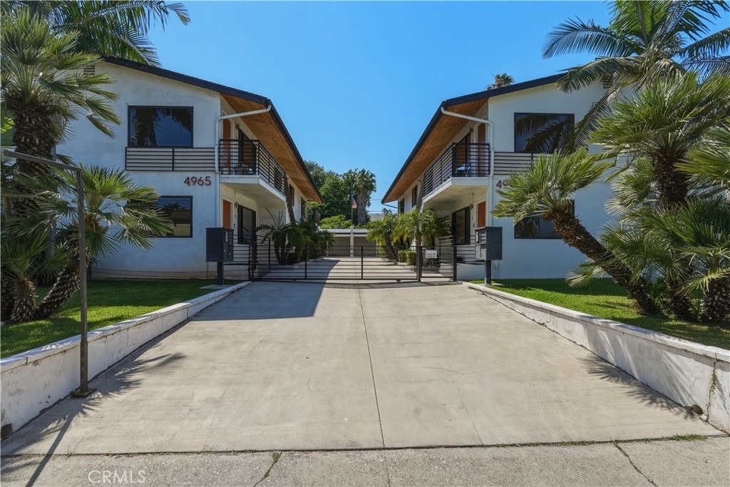 4971 Kester Avenue - Photo 1