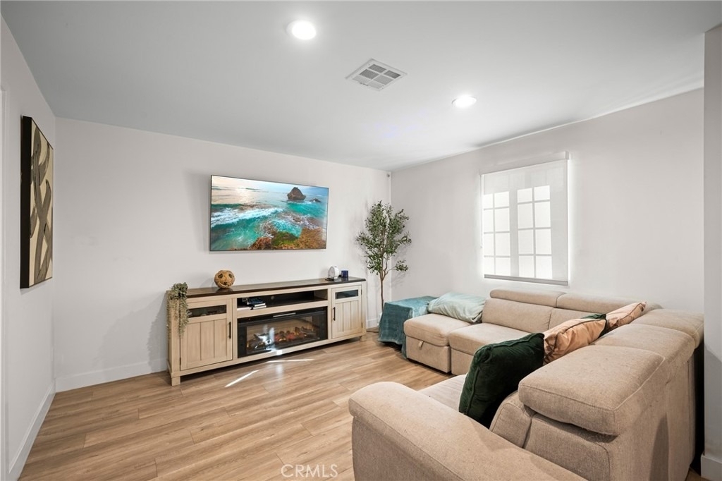 9031 El Dorado Avenue - Photo 3