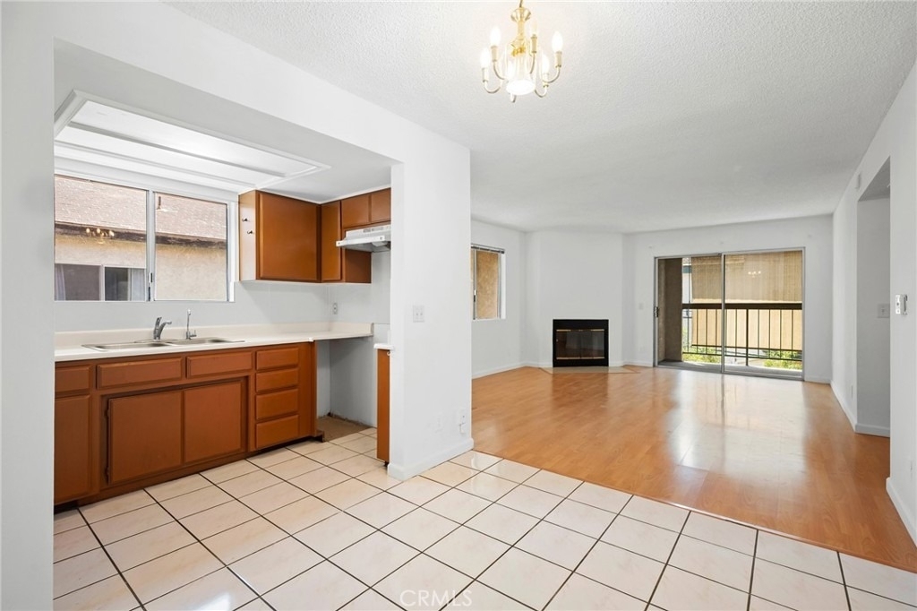 412 Ivy Street - Photo 8