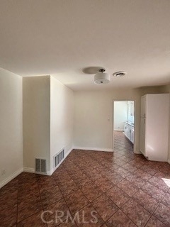 345 E College Street - Photo 5